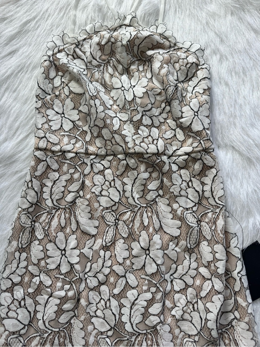 NWT Lulus Delicate Darling Lace Dress 🤍🩶 - Picture 3 of 5
